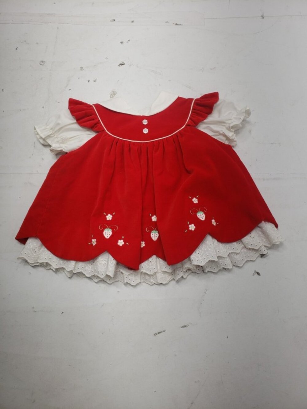 Vintage 1980s Baby Girl Red Velvet Christmas Dress 6-9M Strawberry Embroidery